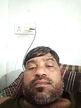 Snapshot of pintuS40 chatting on 09-28-25, 02:06 pintuS40 online show from 09-28-25, 02:06