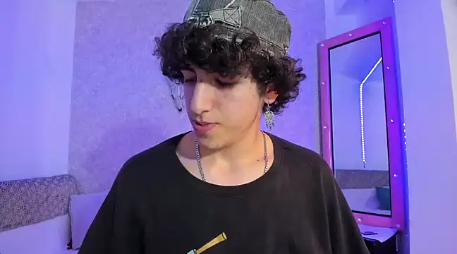 Kerverr  online show from 01-25-25, 01:54