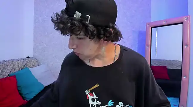 Kerverr  online show from 02-06-25, 02:33