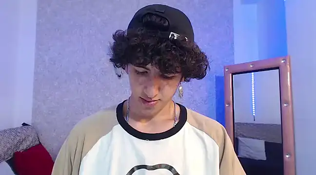 Kerverr  online show from 02-12-25, 07:56