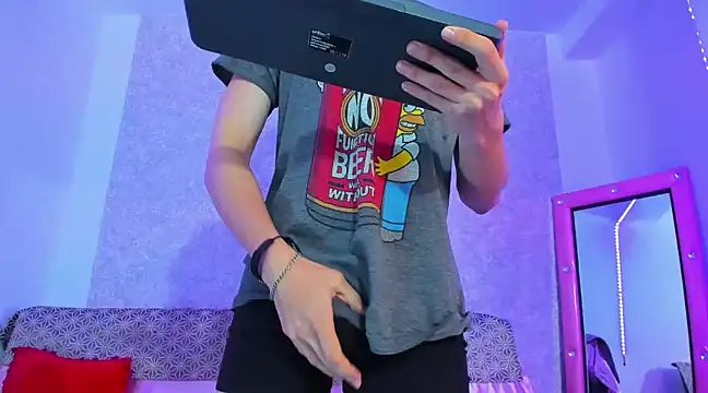 Kerverr  online show from 03-11-25, 01:37