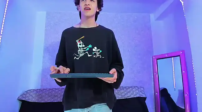 Kerverr  online show from 03-19-25, 03:20