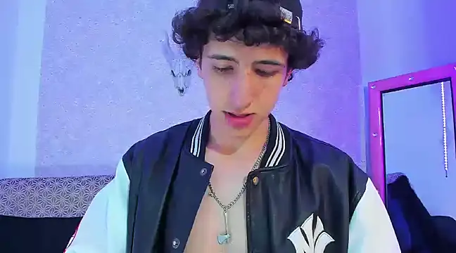 Kerverr  online show from 03-20-25, 01:57