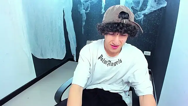 Kerverr  online show from 10-11-25, 08:18