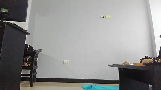 Kerverr  online show from 10-24-25, 06:04