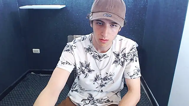 Kerverr  online show from 11-23-25, 04:51