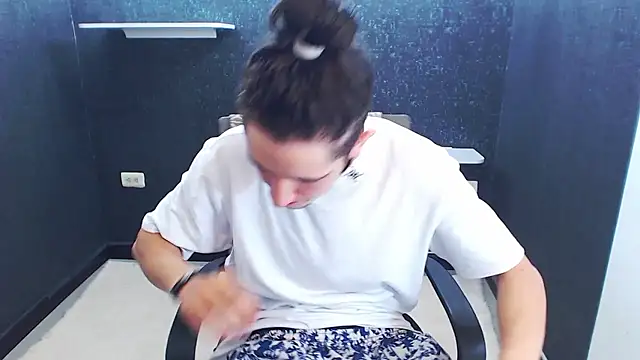 Kerverr  online show from 01-13-26, 07:30