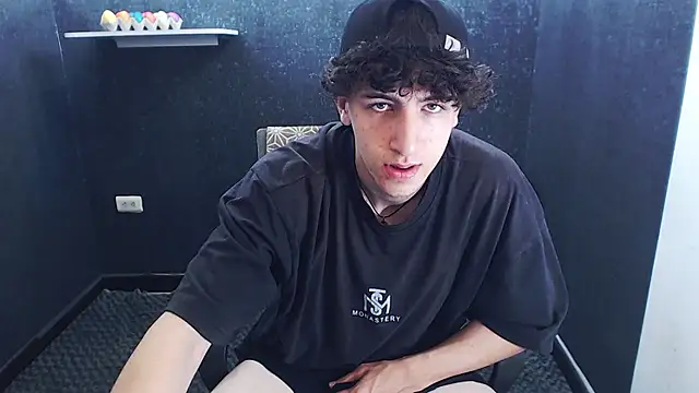 Kerverr  online show from 01-31-26, 07:11