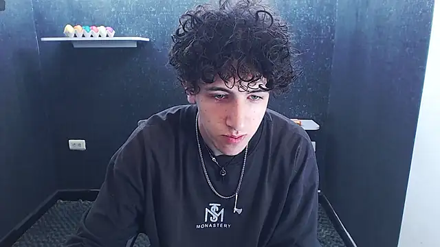 Kerverr  online show from 02-07-26, 02:54