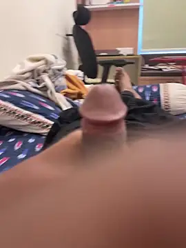 Snapshot of Thinboycock chatting on 03-06-26, 06:54 Thinboycock online show from 03-06-26, 06:54