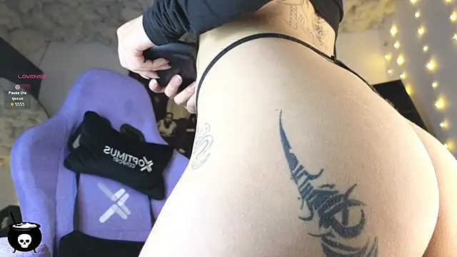 Melanie Nyx online show from 03-06-25, 01:27