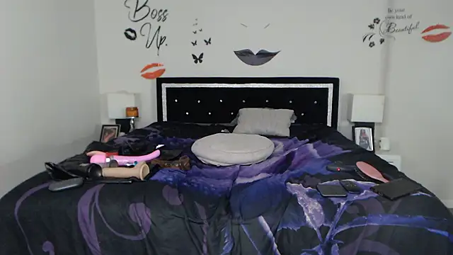 chocolatefantasyxxox online show from 12-05-24, 04:09