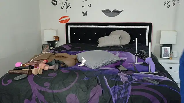 chocolatefantasyxxox online show from 01-09-25, 08:22