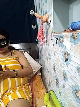 Snapshot of tina8th chatting on 04-17-26, 03:59 tina8th online show from 04-17-26, 03:59