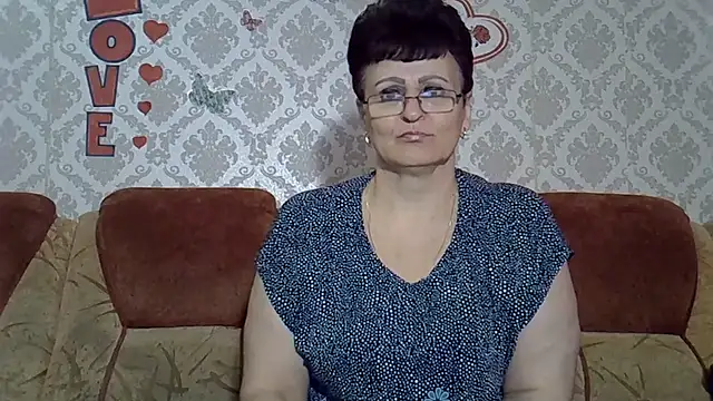 PaulaGolden online show from 10-20-25, 06:58