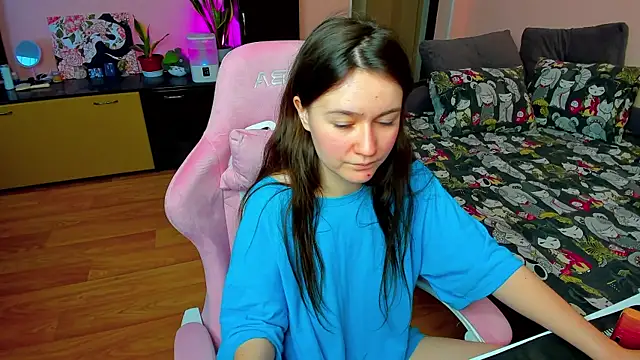 Snapshot of ameli_moon chatting on 11-20-25, 11:43 ameli moon online show from 11-20-25, 11:43