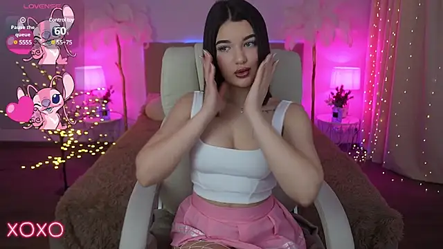 YourLolaBunny online show from 01-06-25, 02:03