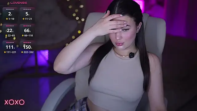 Snapshot of YourLolaBunny chatting on 03-19-26, 08:02 YourLolaBunny online show from 03-19-26, 08:02