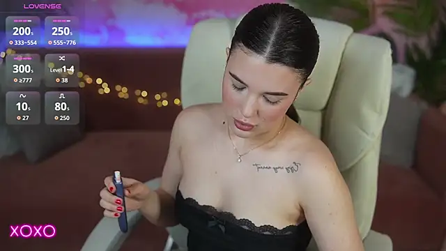 YourLolaBunny online show from 05-16-26, 06:32