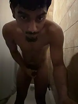 Snapshot of carlitos5505 chatting on 01-18-26, 04:00 carlitos5505 online show from 01-18-26, 04:00