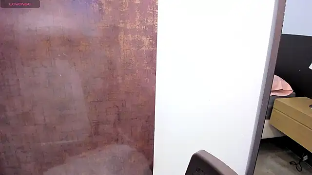 Snapshot of zoi_jazmin chatting on 01-15-26, 08:01 zoi jazmin online show from 01-15-26, 08:01