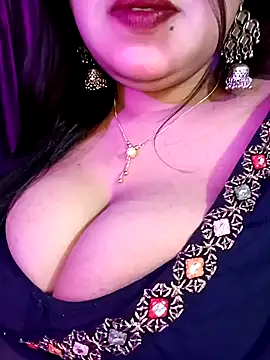 Snapshot of Suhanakhan00 chatting on 12-26-24, 08:42 Suhanakhan00 online show from 12-26-24, 08:42