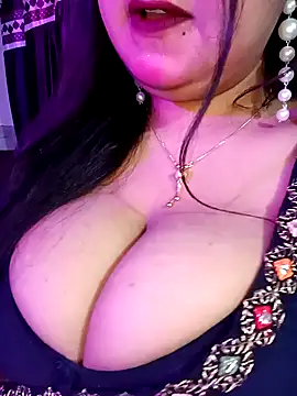 Snapshot of Suhanakhan00 chatting on 01-31-25, 07:07 Suhanakhan00 online show from 01-31-25, 07:07