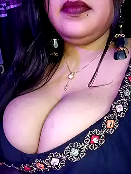 Snapshot of Suhanakhan00 chatting on 02-09-25, 05:54 Suhanakhan00 online show from 02-09-25, 05:54
