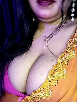 Snapshot of Suhanakhan00 chatting on 02-22-25, 07:47 Suhanakhan00 online show from 02-22-25, 07:47