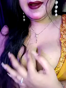 Snapshot of Suhanakhan00 chatting on 02-23-25, 04:24 Suhanakhan00 online show from 02-23-25, 04:24
