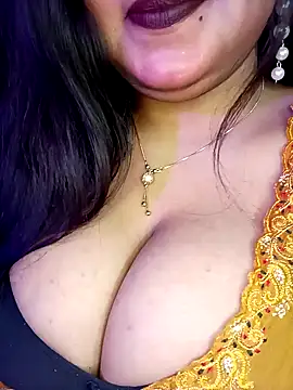 Snapshot of Suhanakhan00 chatting on 03-02-25, 08:48 Suhanakhan00 online show from 03-02-25, 08:48