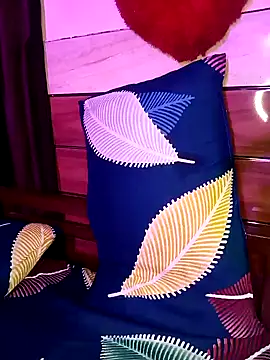 Snapshot of Suhanakhan00 chatting on 03-10-25, 04:14 Suhanakhan00 online show from 03-10-25, 04:14