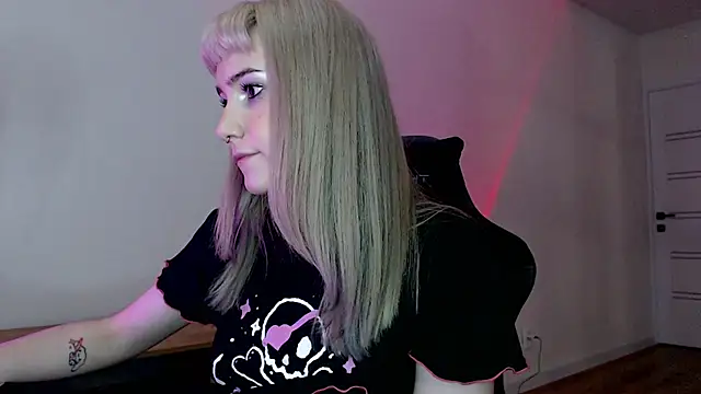 Princess Shy    online show from 02-25-25, 09:35