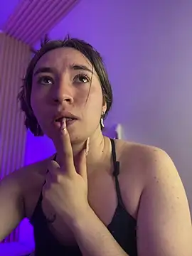 Sophie LS online show from 02-02-25, 02:27