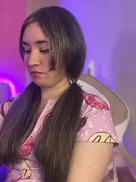 Sophie LS online show from 02-04-25, 05:31