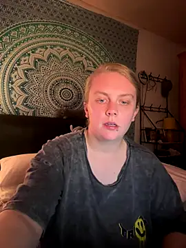 Snapshot of Vixen_Mistress_Ali chatting on 11-09-25, 08:51 Vixen Mistress Ali online show from 11-09-25, 08:51