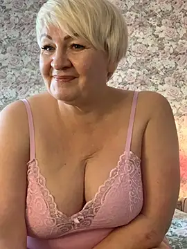 Snapshot of Laura_Millf chatting on 02-07-25, 11:34 Laura Millf online show from 02-07-25, 11:34