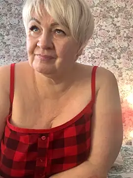 Snapshot of Laura_Millf chatting on 02-27-25, 01:28 Laura Millf online show from 02-27-25, 01:28