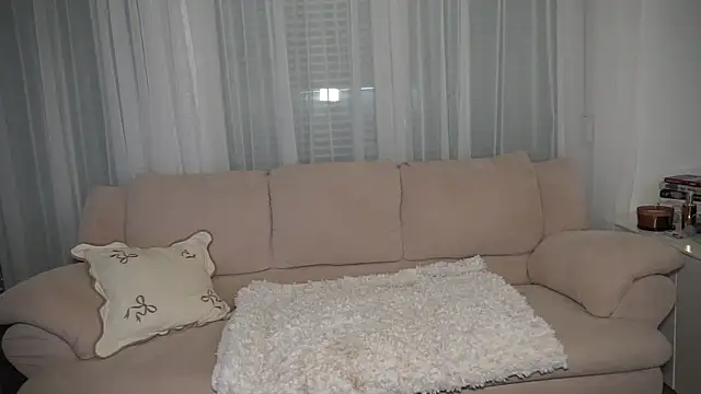 Snapshot of Liya_Gold_ chatting on 04-21-26, 08:12 Liya Gold online show from 04-21-26, 08:12