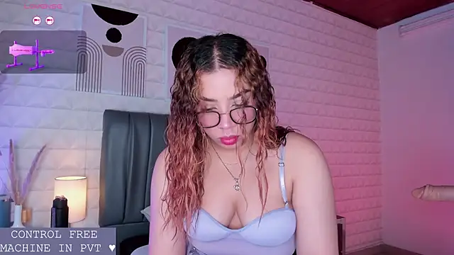 Lizzie-Evans online show from 06-25-26, 12:09