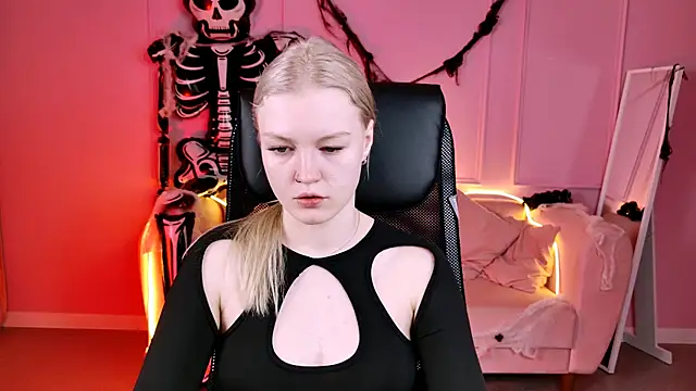 GraceGlamour online show from 10-17-25, 05:10