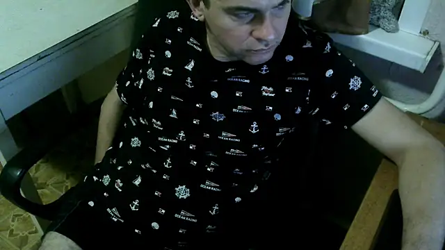 Snapshot of AlDON59 chatting on 12-19-24, 06:56 AlDON59 online show from 12-19-24, 06:56