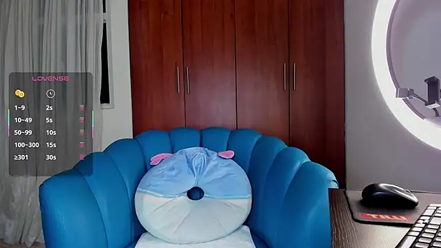 Julie Markk online show from 09-13-25, 08:19