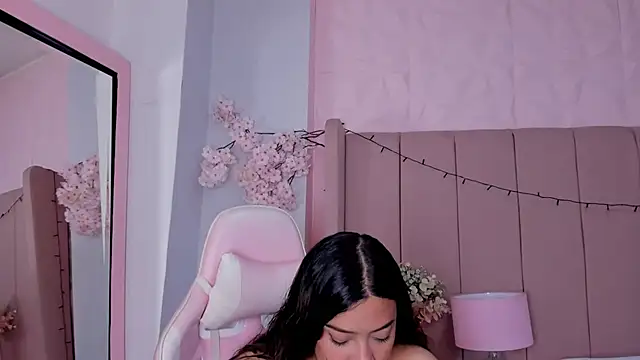 MollyBigBoobs12 online show from 10-13-25, 09:04