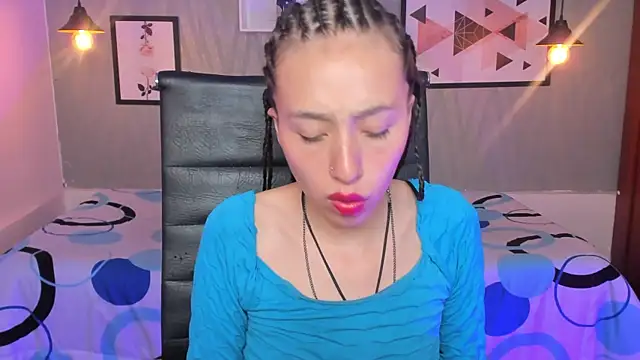 Valeria roussi online show from 12-14-24, 08:08