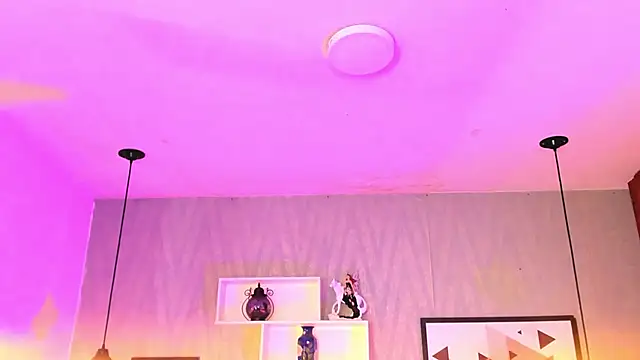 Valeria roussi online show from 12-24-24, 01:50