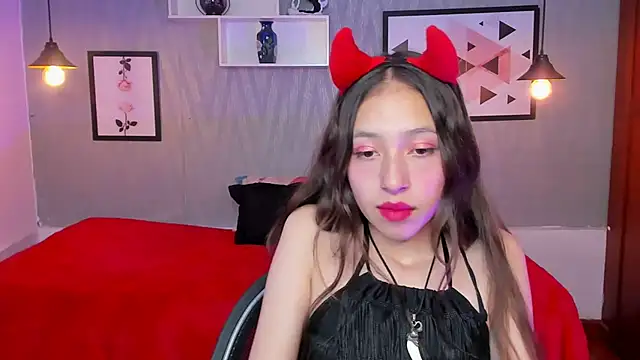 Valeria roussi online show from 01-14-25, 08:37
