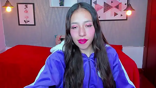 Valeria roussi online show from 01-18-25, 07:37