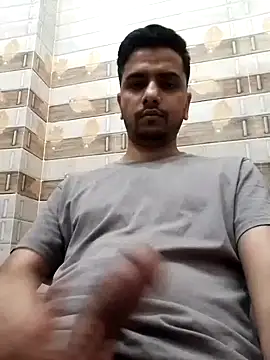 Snapshot of itachigunn chatting on 03-12-26, 07:58 itachigunn online show from 03-12-26, 07:58