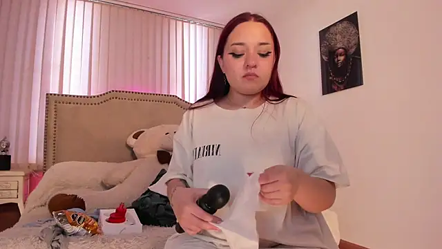 Snapshot of Valentina_Se chatting on 01-23-25, 12:41 Valentina Se online show from 01-23-25, 12:41